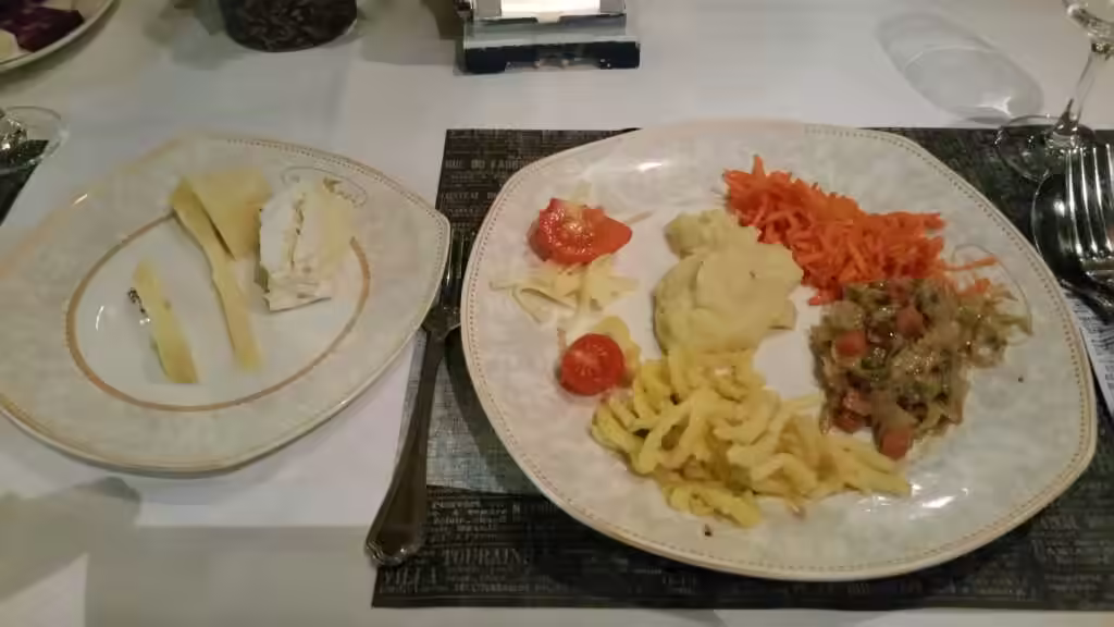 Warme Speisen Abendbuffet