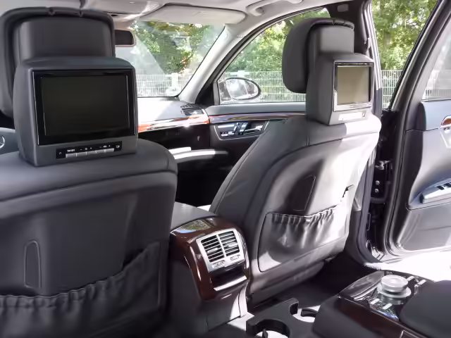 Mercedes S-Klasse W221 weitere Außenansicht
